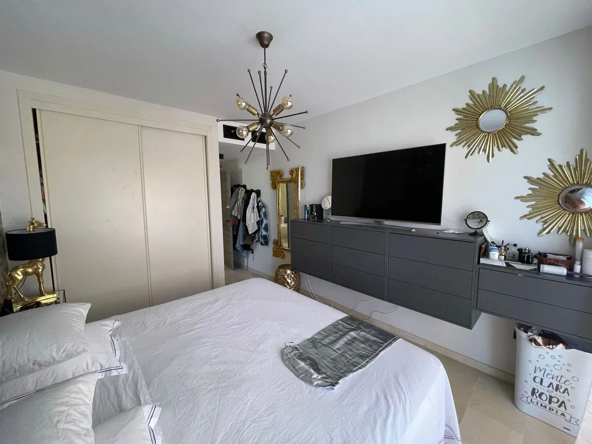 a50901de-8d94-41f2-8d0d-96725f8c4324