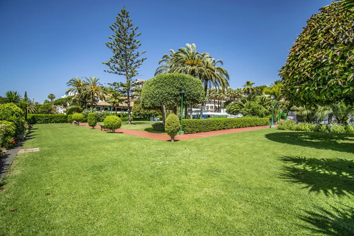 c23382c5-f8ad-4137-ab88-af4d9637b87c