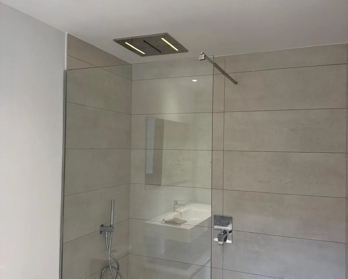 54d6c3bb-8f92-4974-8b69-9454c21539a8