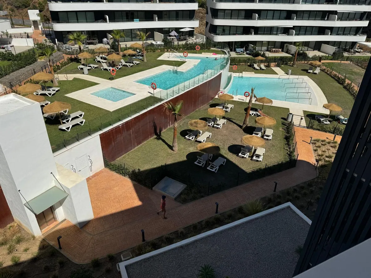 d8191f53-0137-4390-ac59-2ce31f9db08b