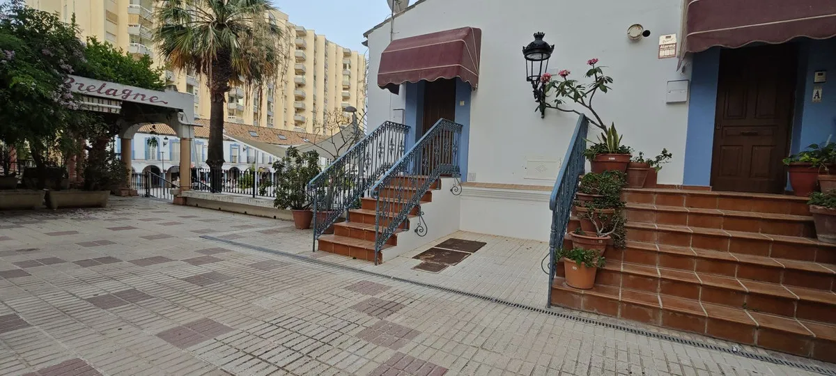 0ac169e8-58b3-4cb0-8b70-7f303d935ed7