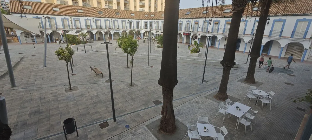 9c75dd27-79f1-48fc-8c3f-cbff131acc7f