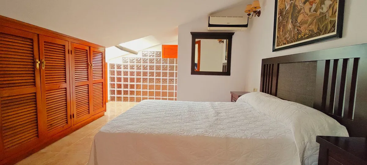 c3240ff5-a0b7-4a7f-b9b1-d85a38851e86