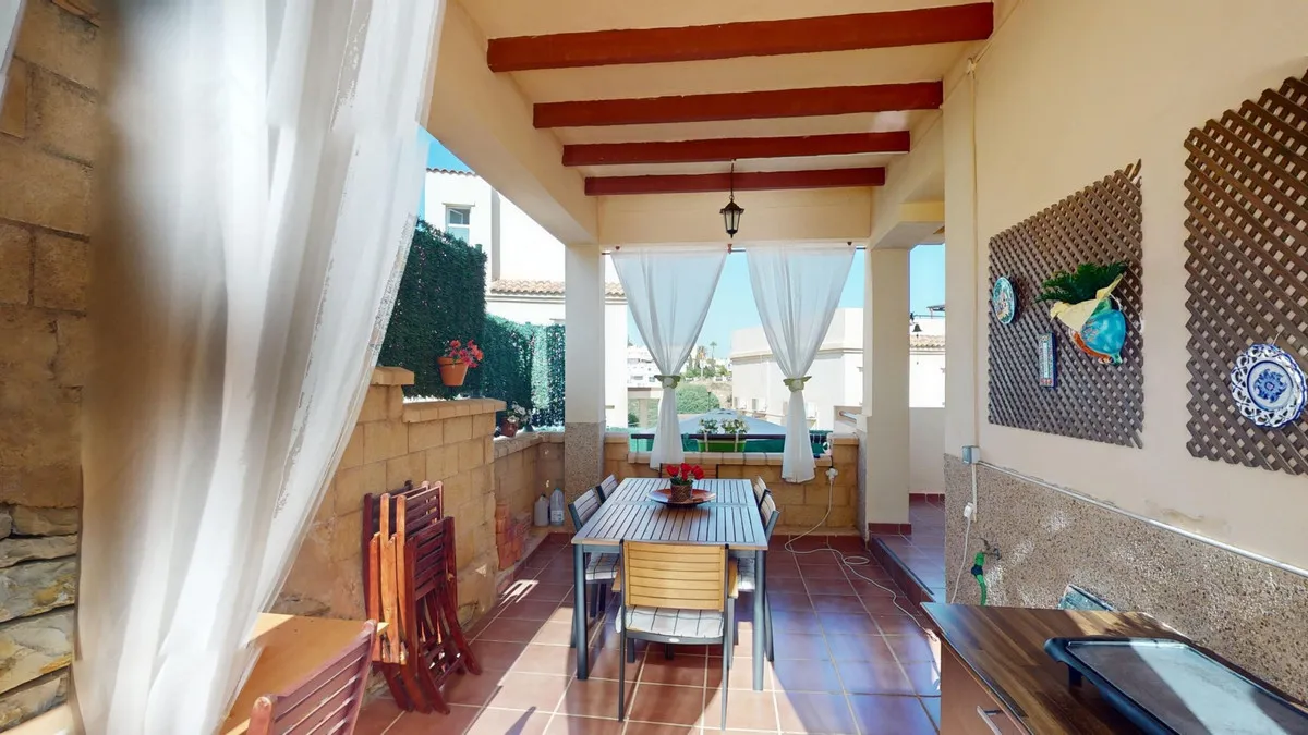 4aa288ed-ee71-4a40-84af-f8485d5c1183