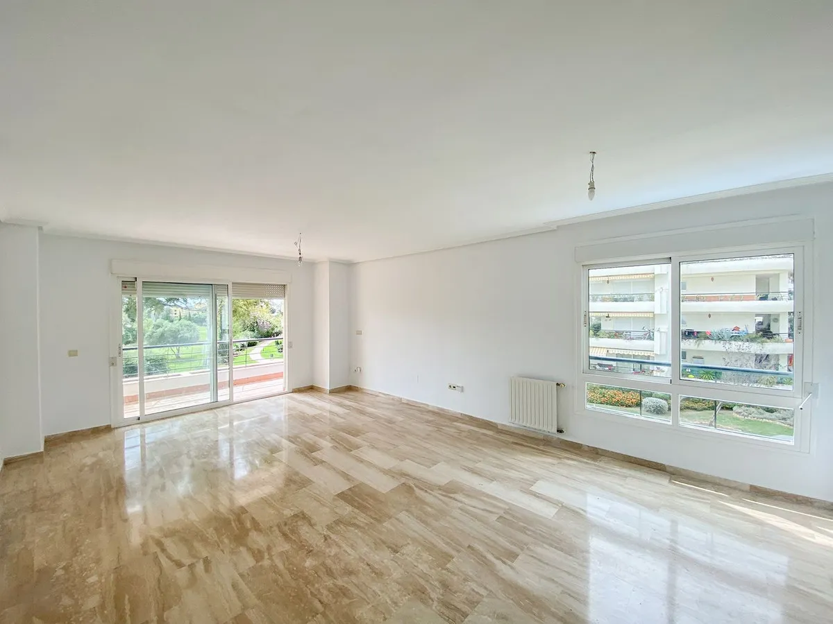 51f6e238-983c-40a7-b42b-f2fbb5f0c626