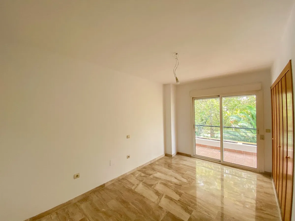 61f11998-beac-4443-9a4b-8d5454b1df2e