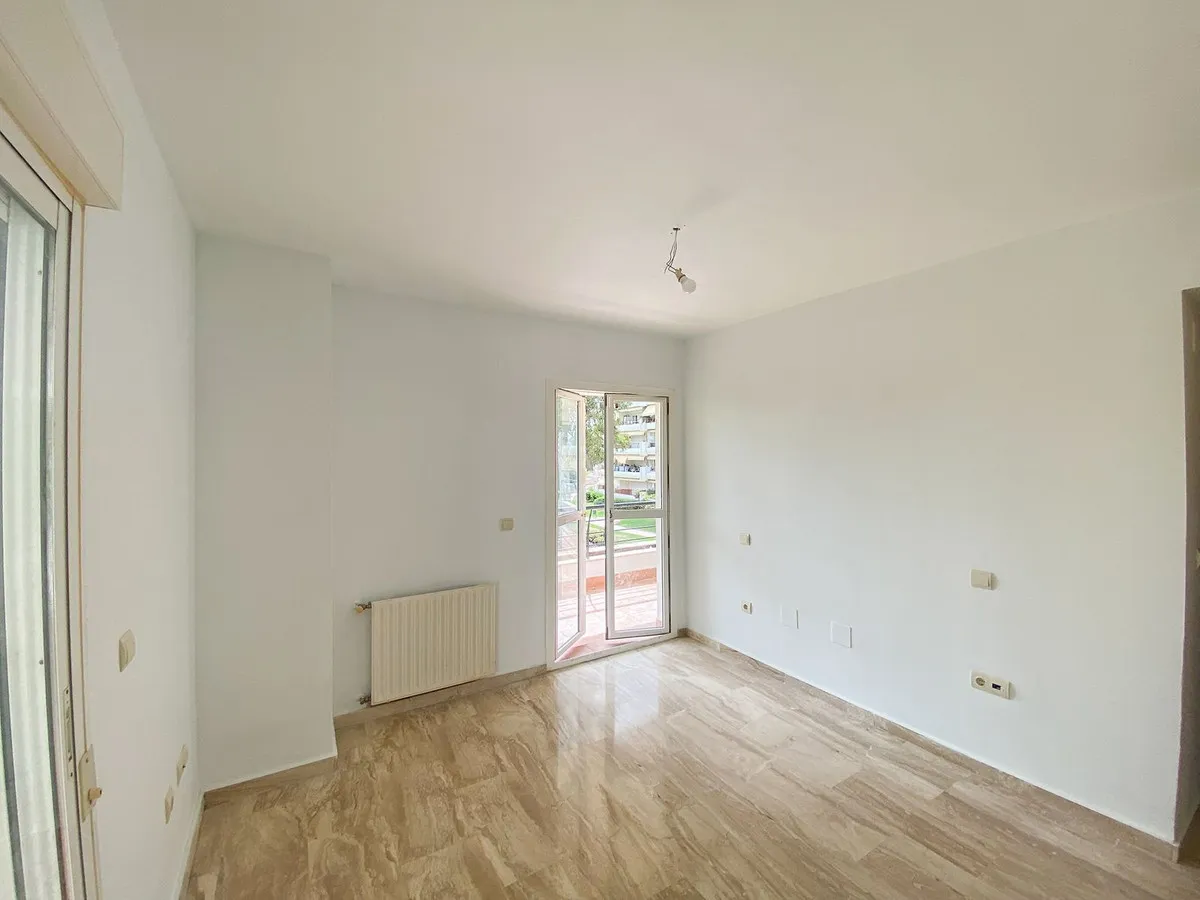 c847117d-1e47-4a12-b16c-87720bd42103