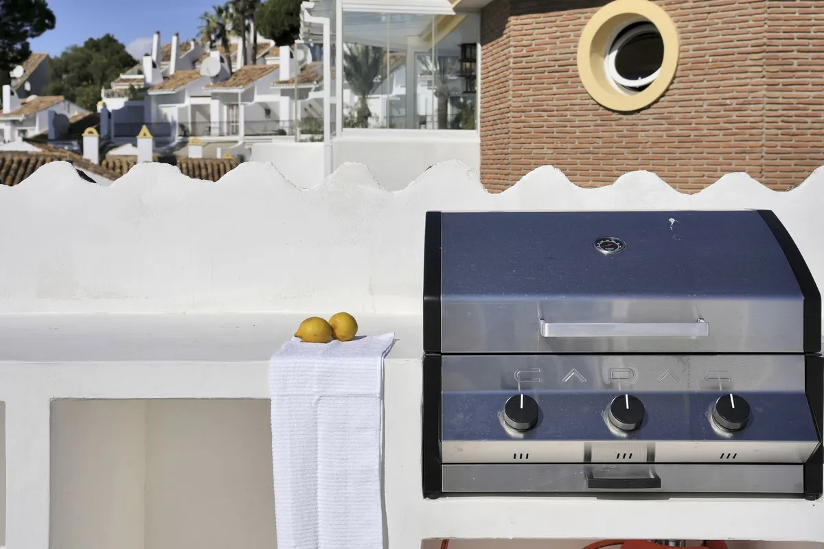 7e16c012-60b8-48b9-b790-4a083b39436f