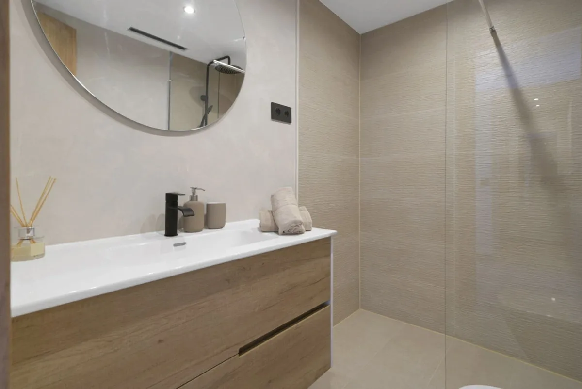 916d4688-c9c8-4749-bc3f-c96f994bf5b8