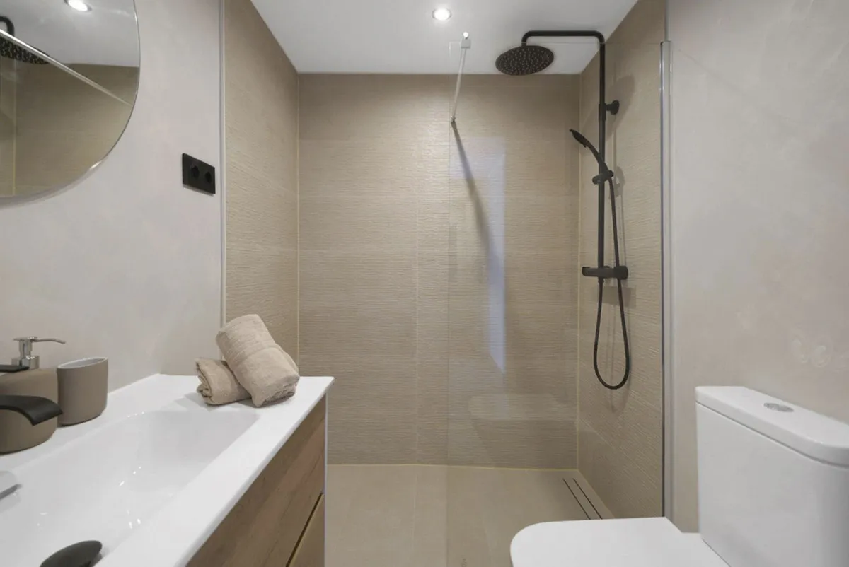 b01c9759-6f9e-4e68-955c-f321bfadaa80