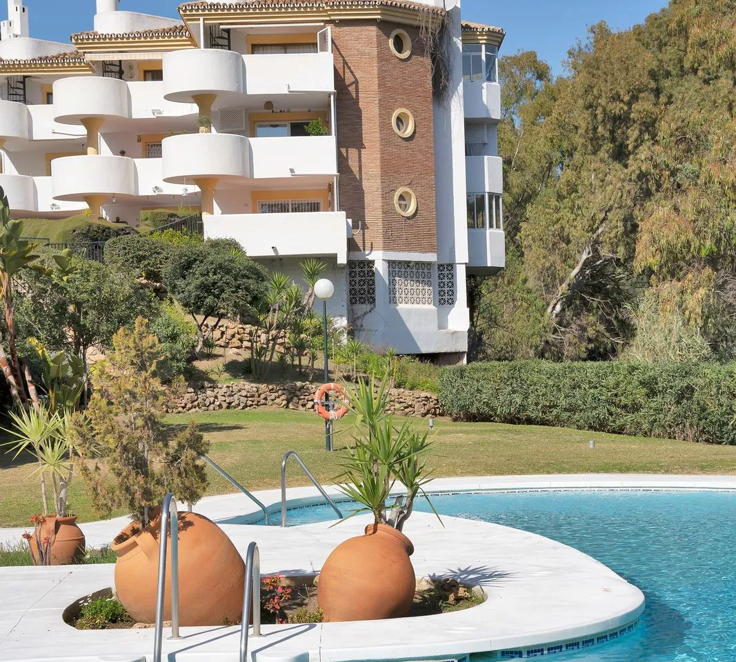 c37d9a4d-9912-48fa-88f5-b60abbfbaf7d