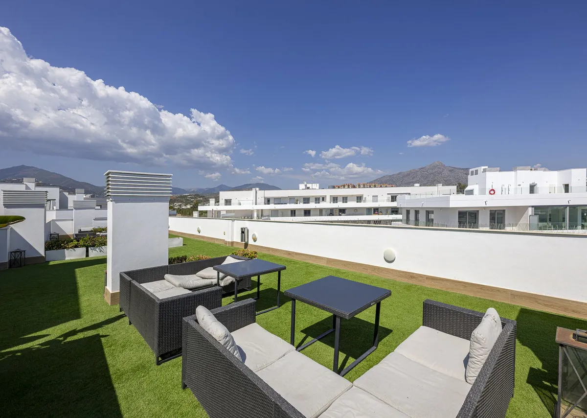 ec9f8bc0-00a7-4a4a-9d6e-ca4151c6ea2d