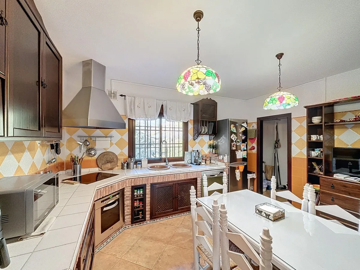 33698d53-299d-44aa-87ee-72b3804ce0d7