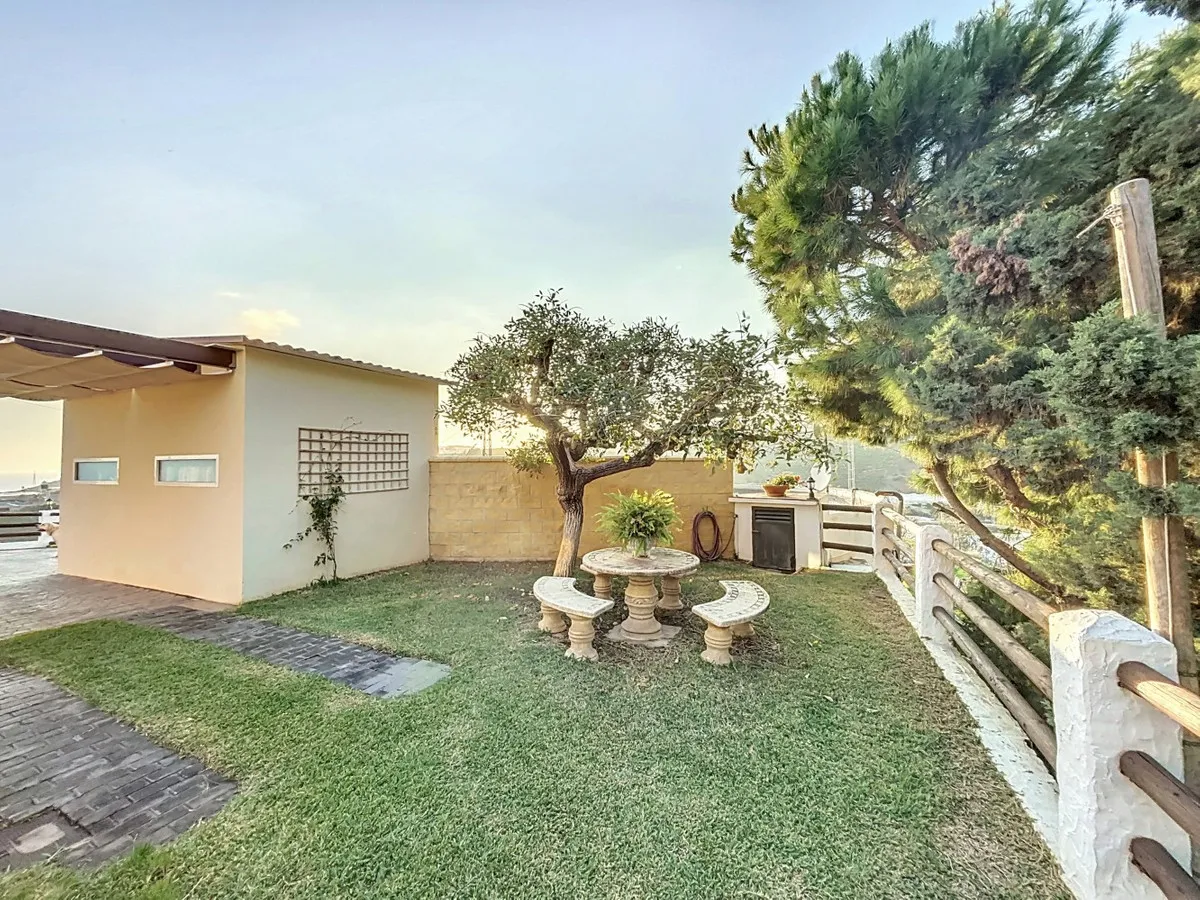 390bb8eb-ac6f-42a2-ac30-7ab1cd846275