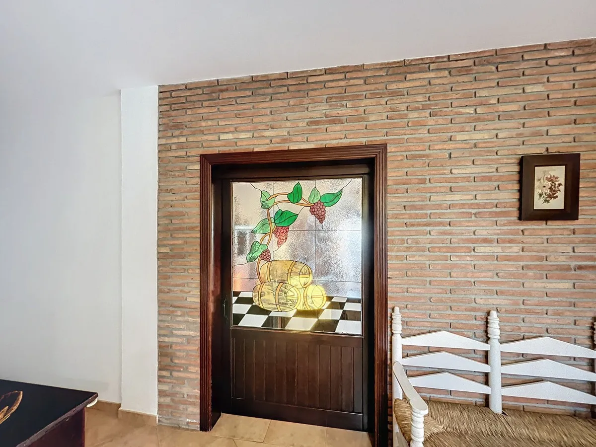 58571594-95d1-479b-be08-40b802a23766