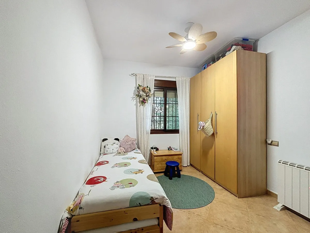 b3e2e3ec-9707-4945-8443-1ac82688b476