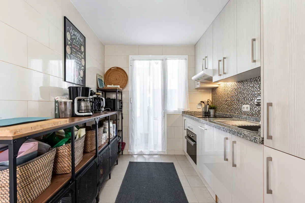 48a72c2b-8b0c-49f6-bf06-a1a3fb75e561