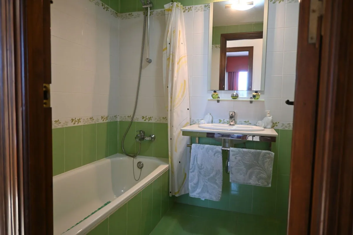 7bc35045-1f36-4c68-838a-95dfef32d315