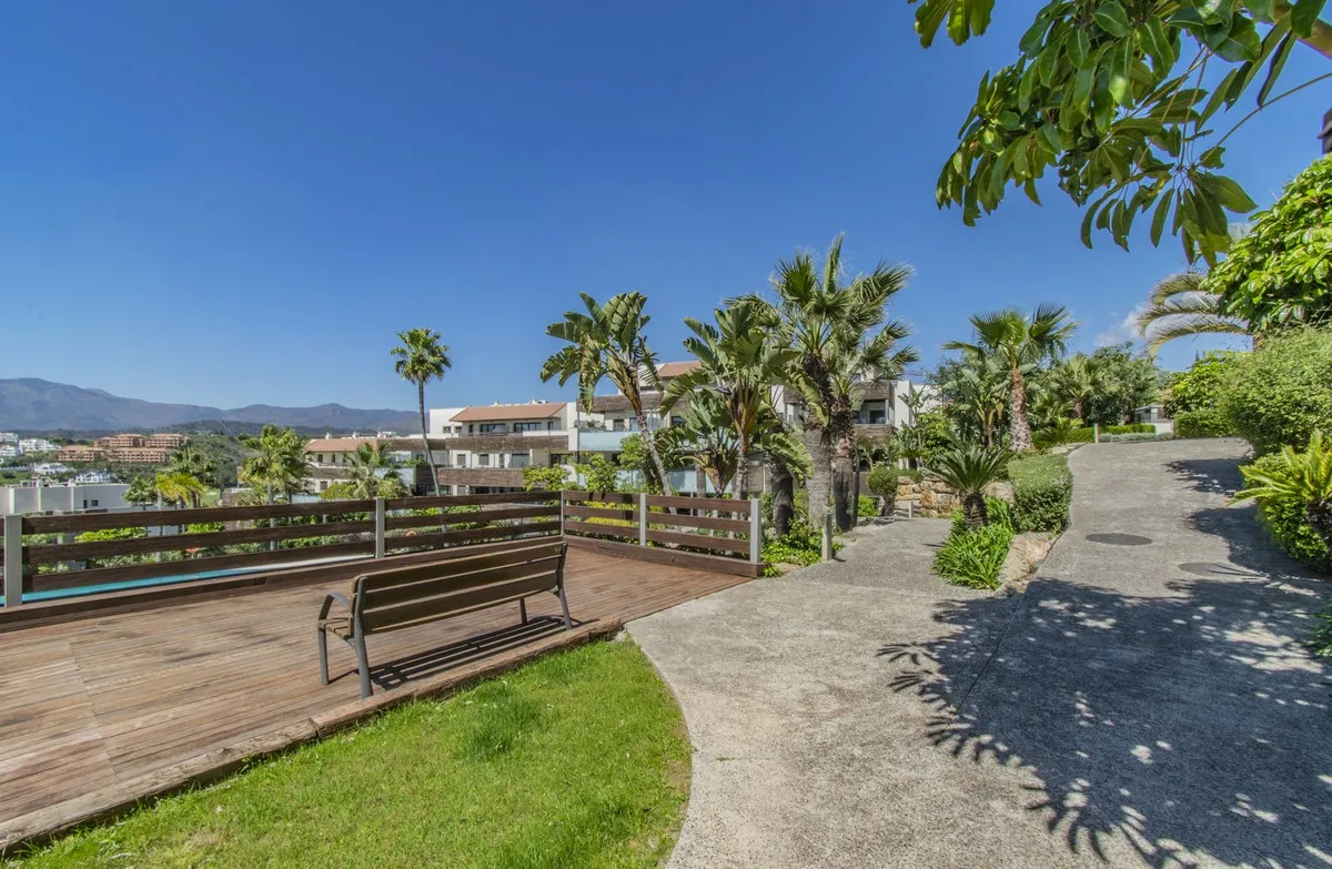 e223d26f-e860-478b-b6a9-68181fc358a4