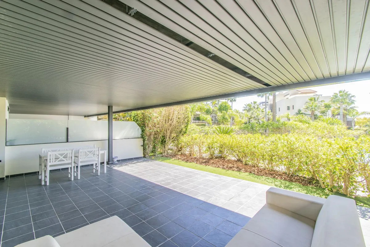 e4f2ee25-0f6b-4c86-9741-98d9f04a6005