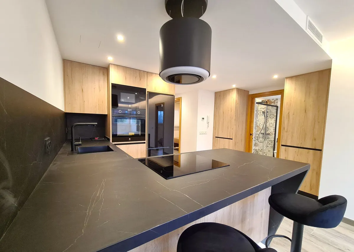 1a76520e-e37a-42e9-93df-e7de88956a3e