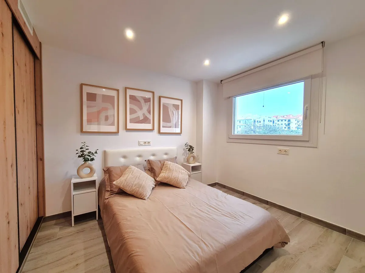 c4ec6656-a49c-4ccf-832f-c1eafa3fc2df