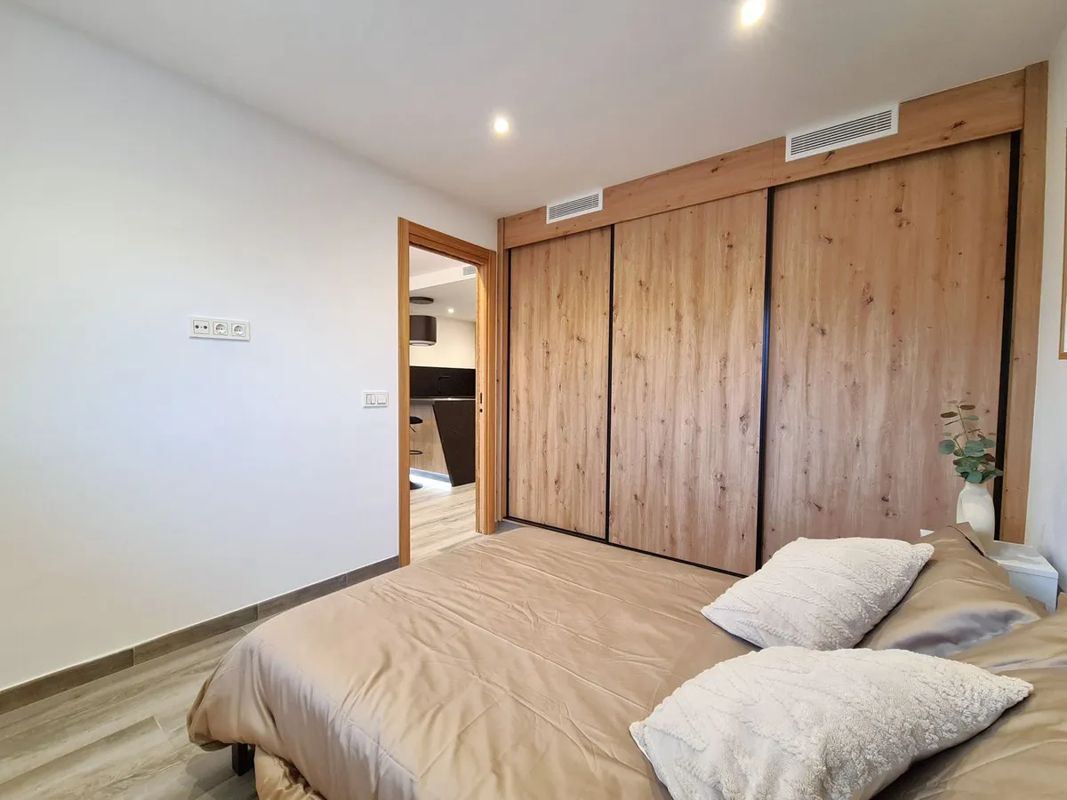 cabed39b-0db0-4feb-aa31-a02941718949