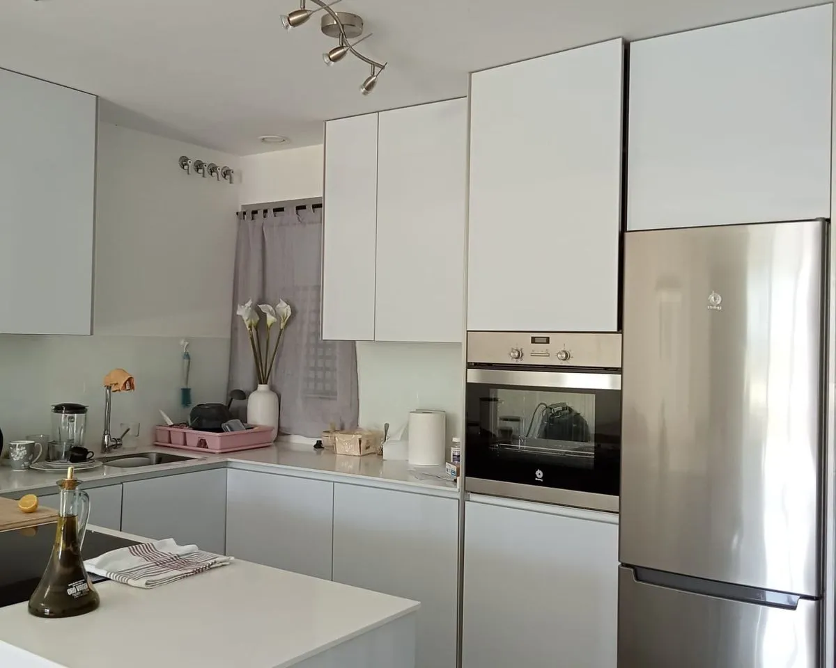 1a182929-695f-45c3-b991-945e2b8cdefb