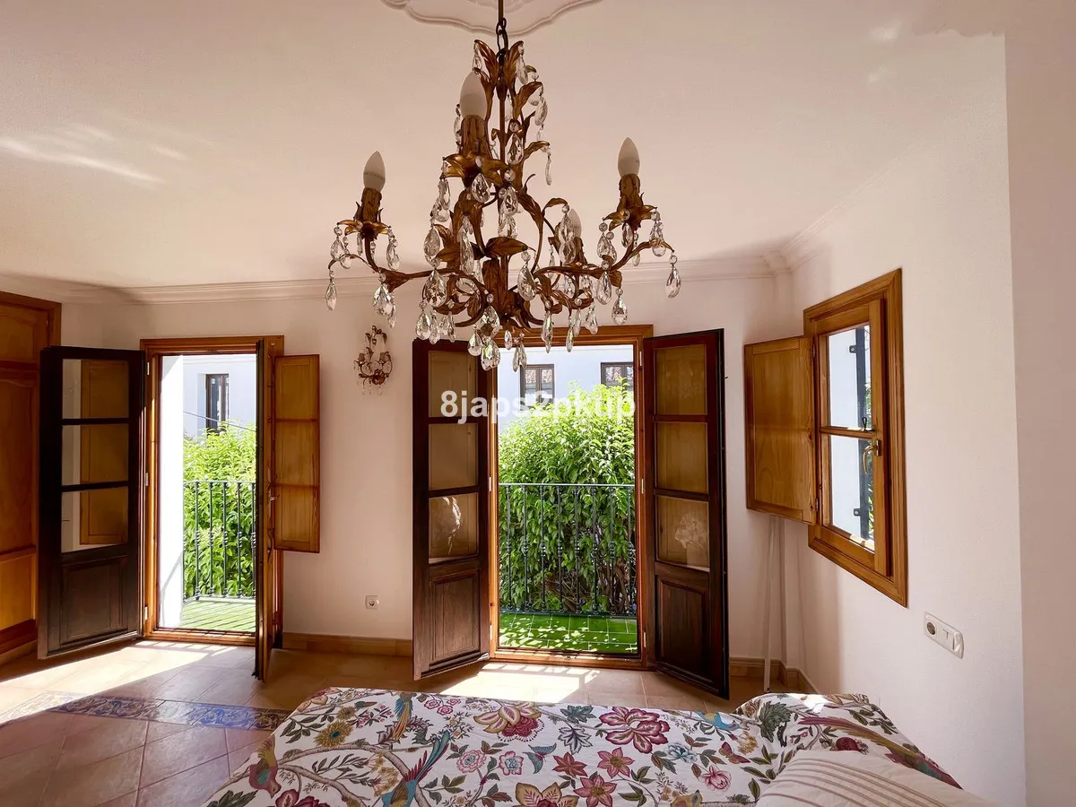 48ebf16c-2e3f-4f7b-b237-fed13ec050db