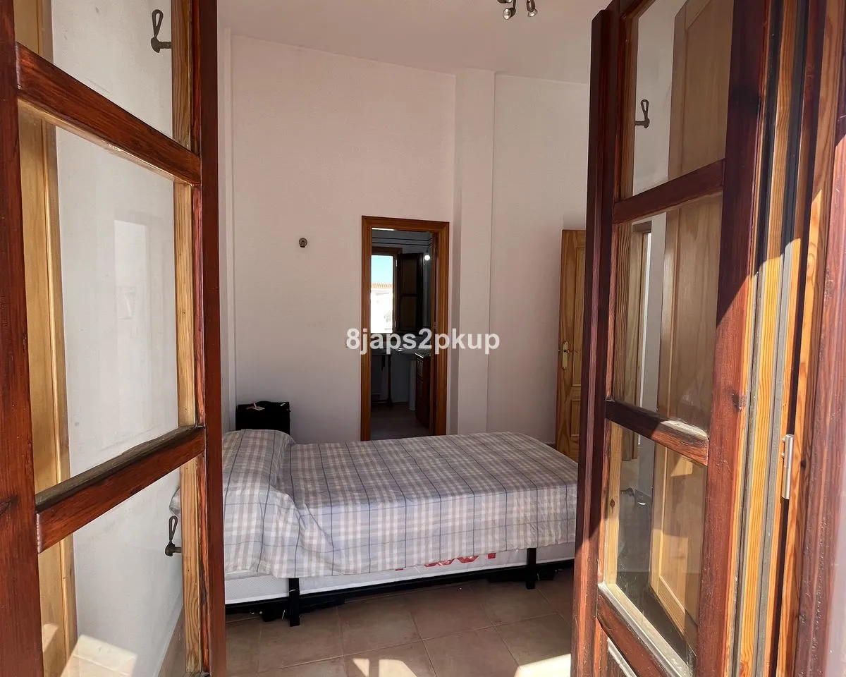 c8883b99-19a6-42e6-8b37-ad1b606f4a74