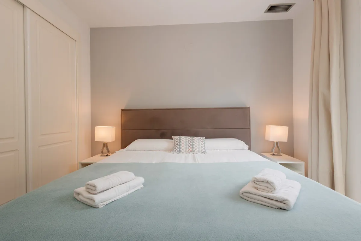 8b28f7d9-3730-4745-a851-00b1d887a487