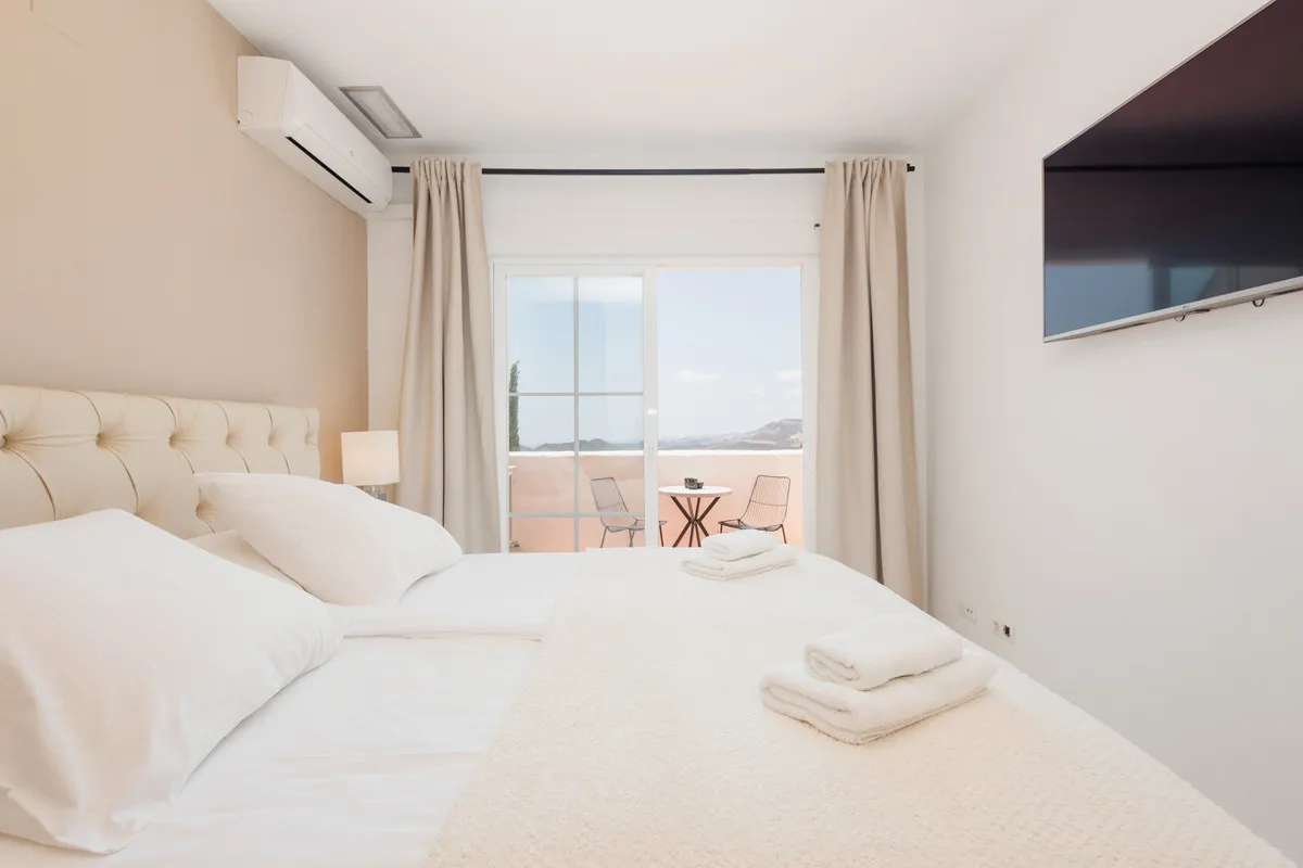 b0d001fb-0be8-434f-8834-ef597ef85602