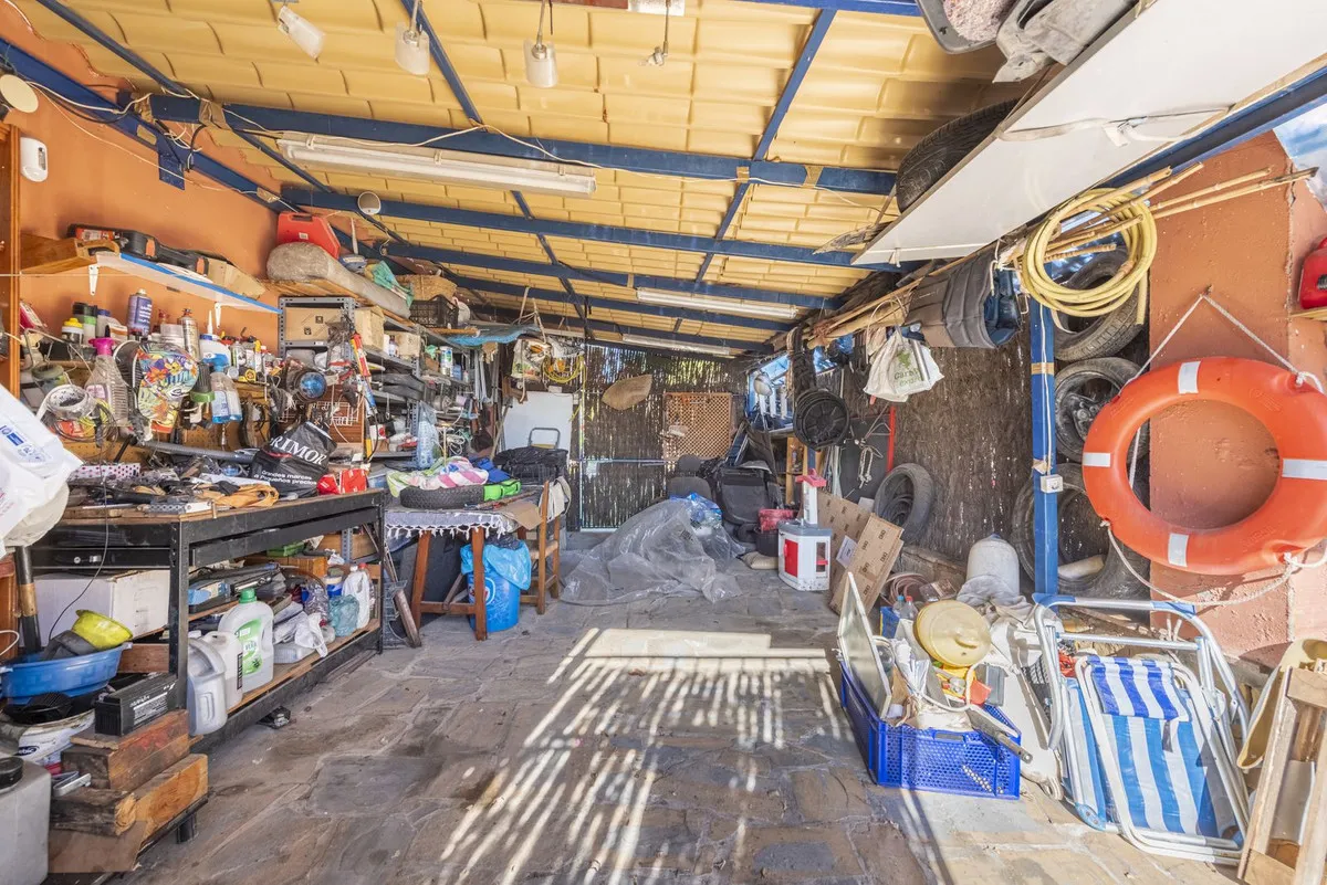 0b696d36-e373-4028-aa06-127c43e7184b