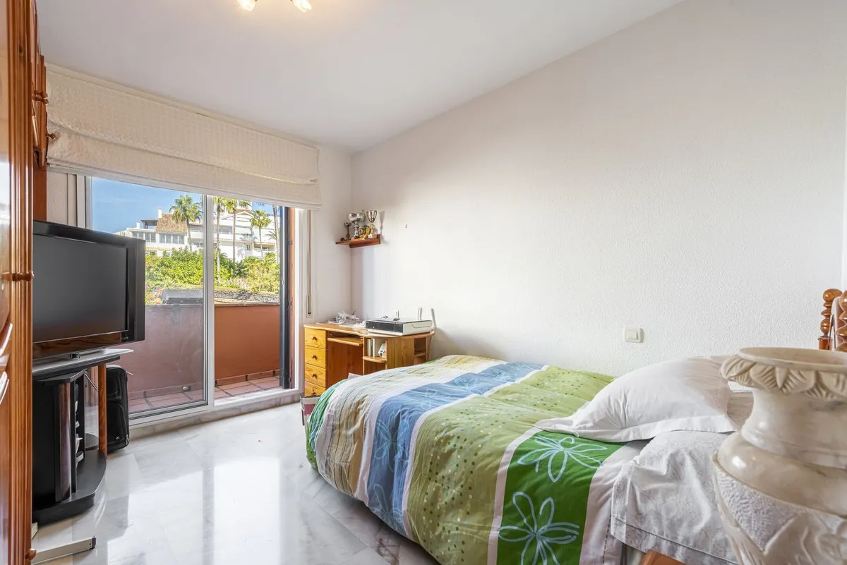 4a769380-6f41-4393-a363-6bbb914afef1