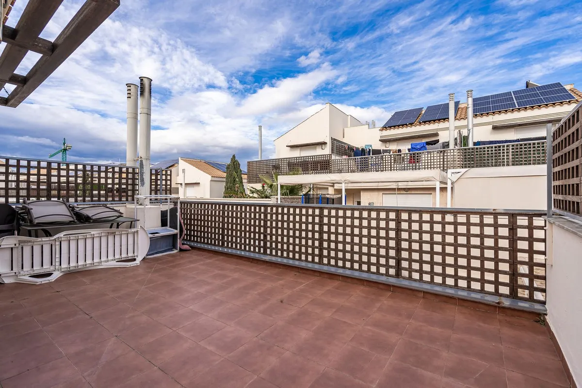 510c3c8e-2f4a-41d1-9b8b-e08301b148ff