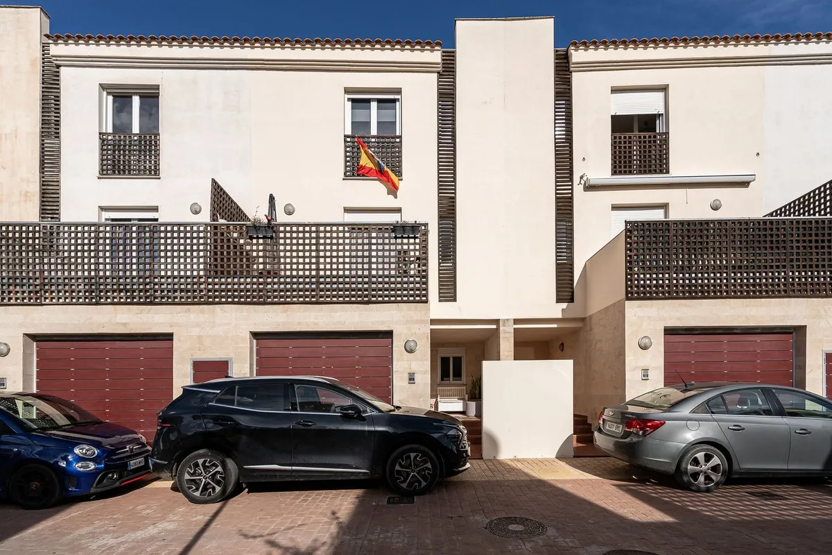 742faeeb-18f8-4054-a67d-375e5cdfbee3