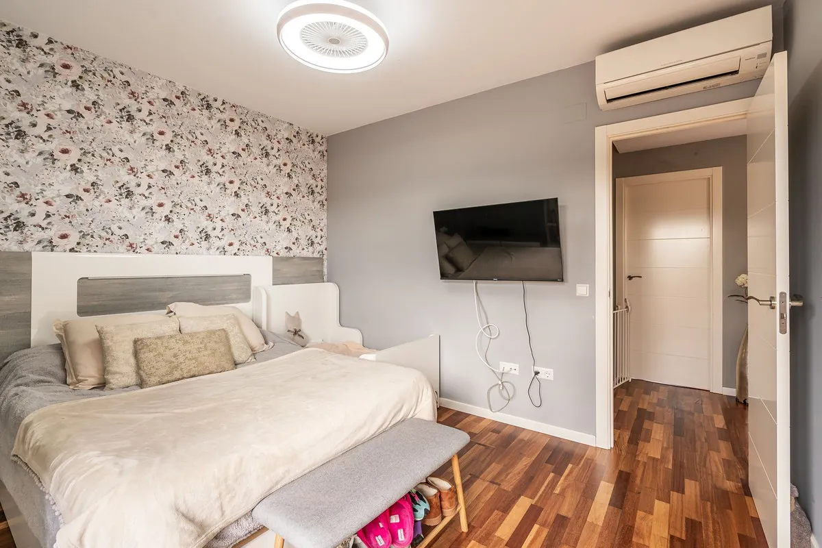 a6e2f2bf-f3e9-4423-9c98-a7943323ae1a