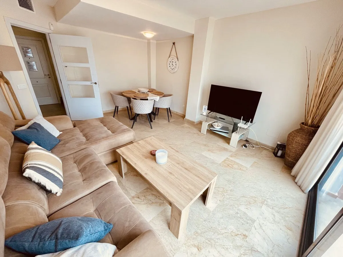 1dfb032f-119e-41ab-bfa0-d1b7a5490c6b