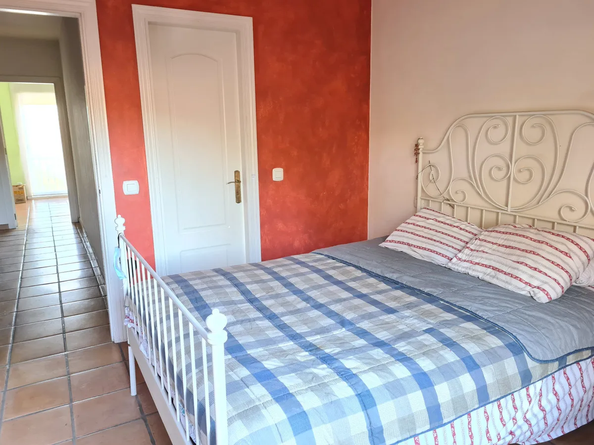 6ab9cfef-1e67-42f5-bc8f-3f6d840e8498