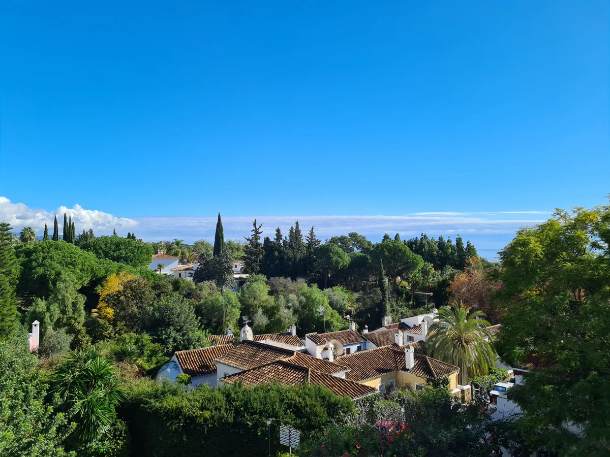 f3a8b660-3492-4b8e-bffb-380b9518f61e