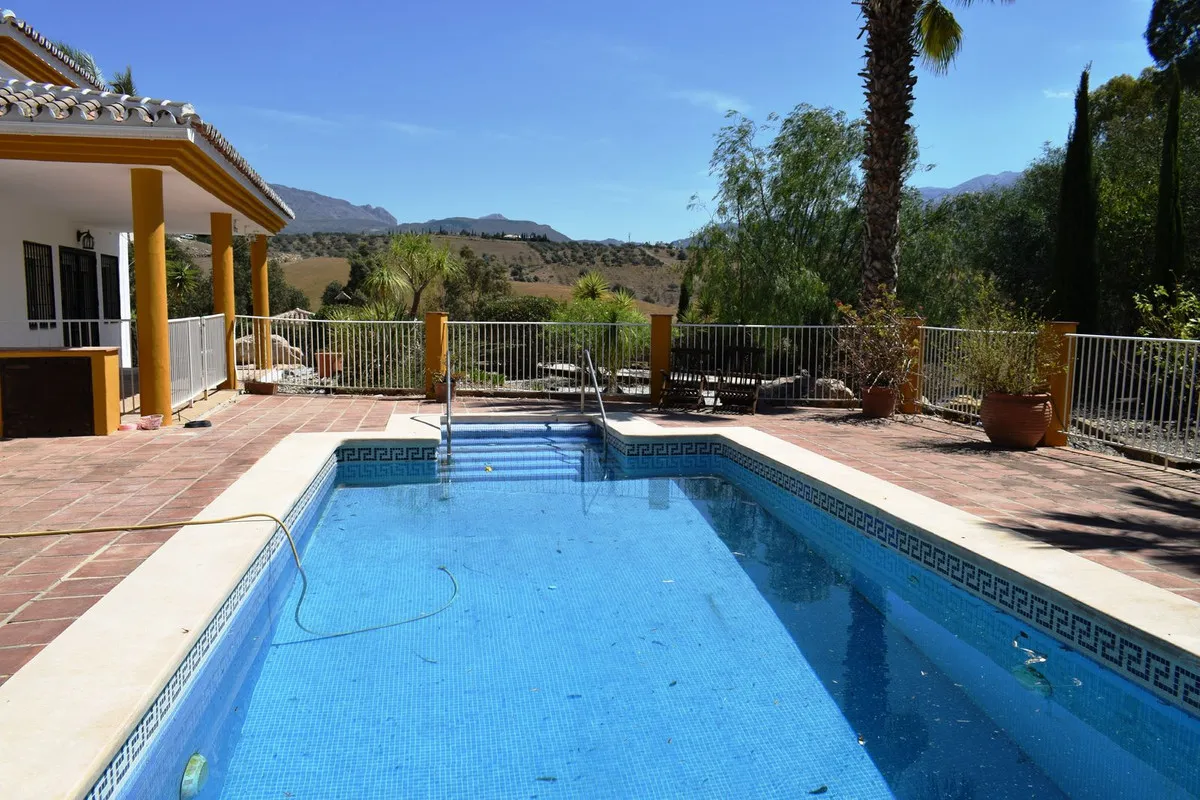 6e17f679-4f8a-46af-830a-023796e4db96