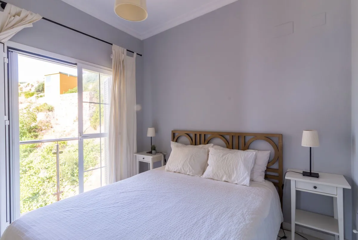 b56a820b-70fb-496f-a654-11e62c7085d8