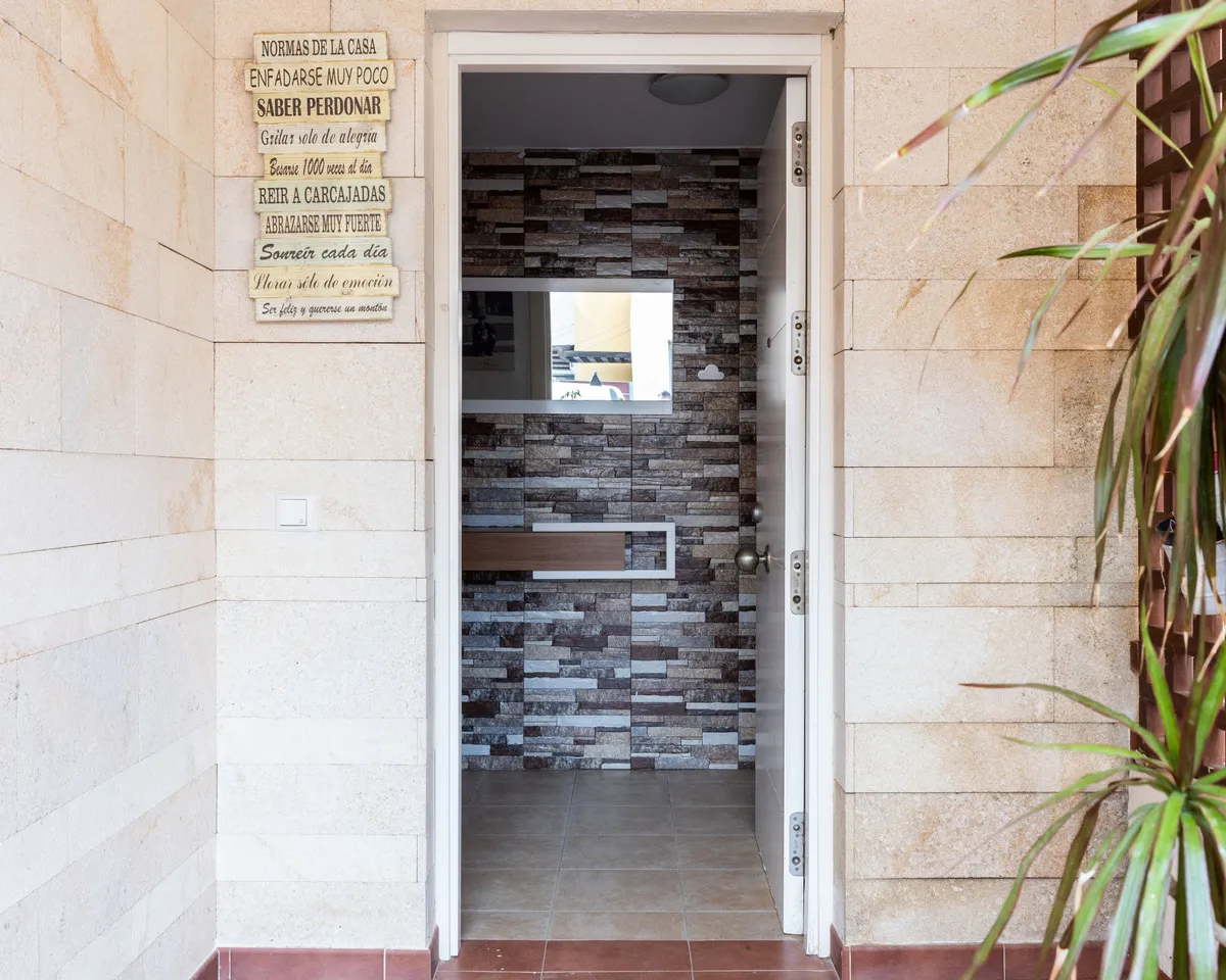 6a490e90-165e-49f4-9c65-44e9df3150cb