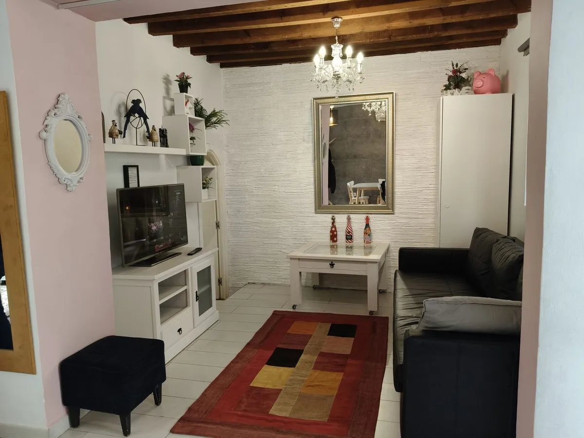 2efb0428-1edf-425b-b087-553b2d2c3040