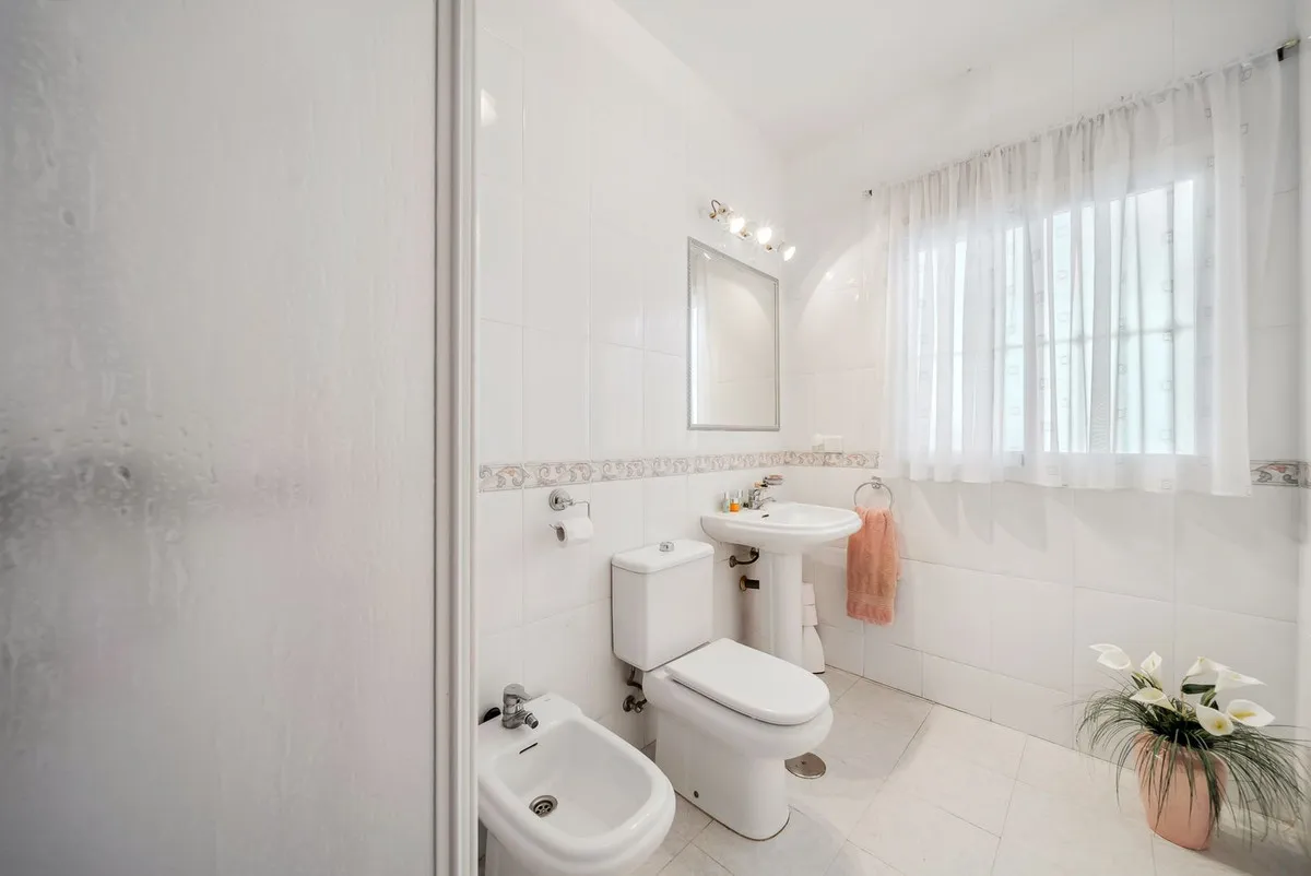 4d9b697a-5f3e-4fae-aabe-53b28fd487de