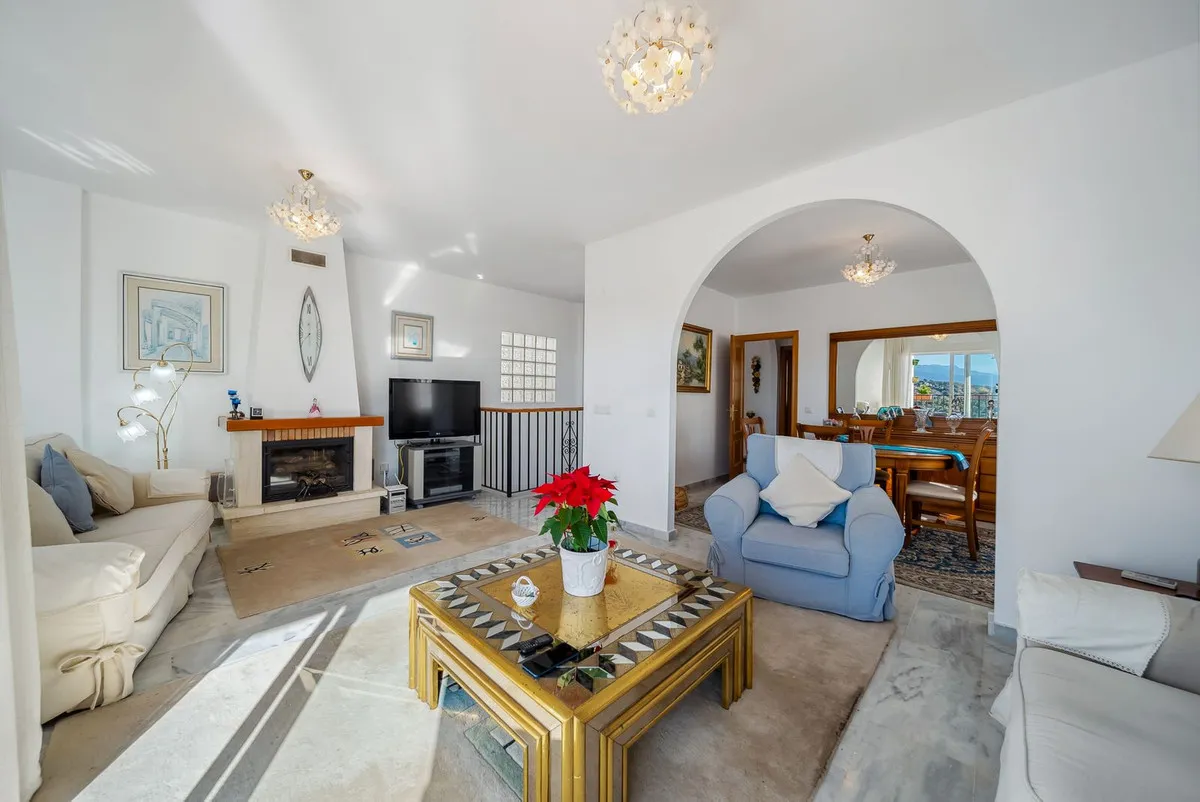 82d04024-f774-4a97-b4fd-132d28ac2b65