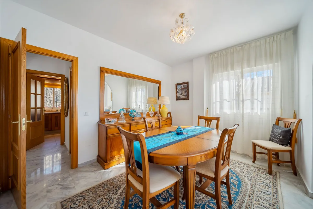 a270e1a0-919a-4119-a8c0-bb43183f8a7f