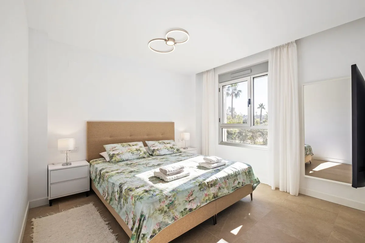 7b0d97ec-5bfb-4876-a5ef-ef324f6c12d6