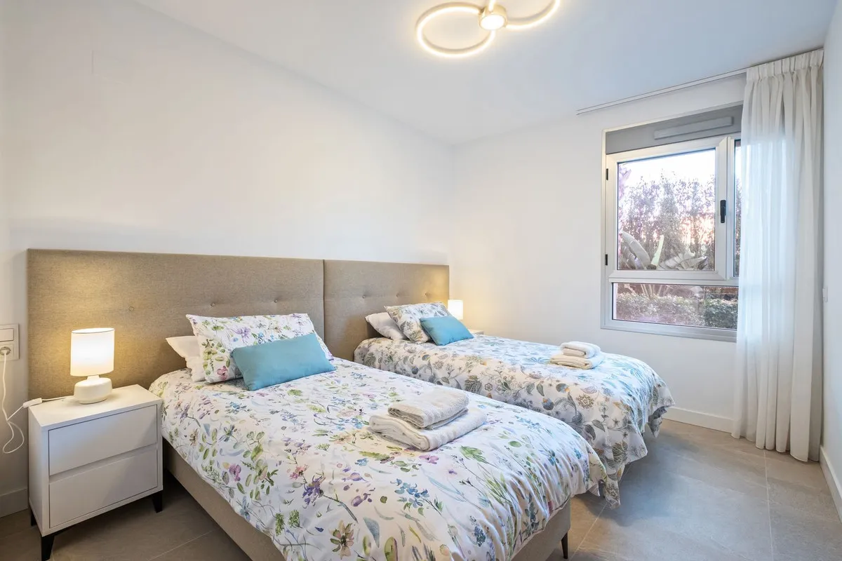 a3adbc18-af13-4f47-9651-f81e408bcf7e