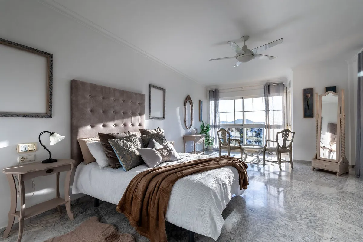 1d26bba4-b7c3-4b8b-b9c4-7015eded3b74